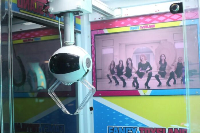 Fancy Toy's Land Astro Claw™ Claw Machine with Digital Screen Backboard and  Neon Cabinet Lights - Image 6