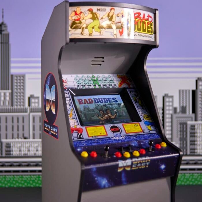 Official Data East: Bad Dudes Vs. DragonNinja Quarter Arcade Collectors Edition - Image 3