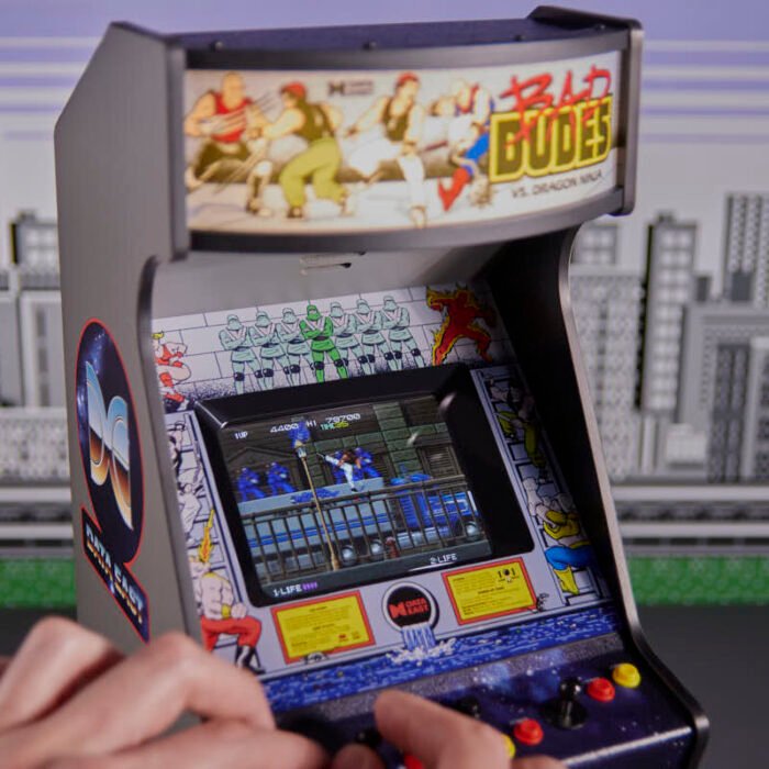 Official Data East: Bad Dudes Vs. DragonNinja Quarter Arcade Collectors Edition - Image 4