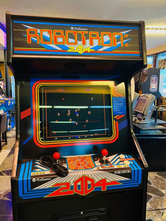 Robotron Arcade With Lots Of New Parts, Extra Sharp-HEAVY DUTY, COIN OPERATED, COMMERCIAL GRADE WITH FREE PLAY OPTION - Image 4