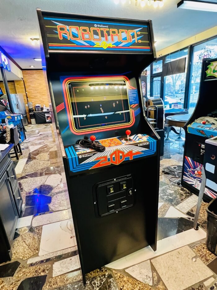 Robotron Arcade With Lots Of New Parts, Extra Sharp-HEAVY DUTY, COIN OPERATED, COMMERCIAL GRADE WITH FREE PLAY OPTION - Image 3