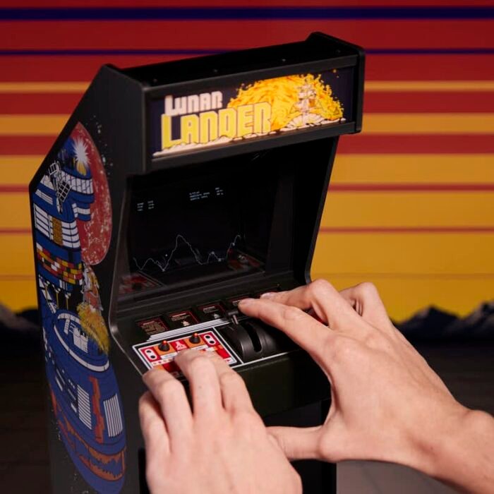 Official Atari: Lunar Lander Quarter Arcade Collectors Edition - Image 2