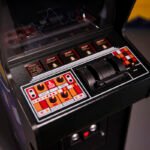 Official Atari: Lunar Lander Quarter Arcade Collectors Edition - Image 9