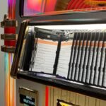 Rock-Ola Bubbler CD Jukebox Crystal Edition - Image 3