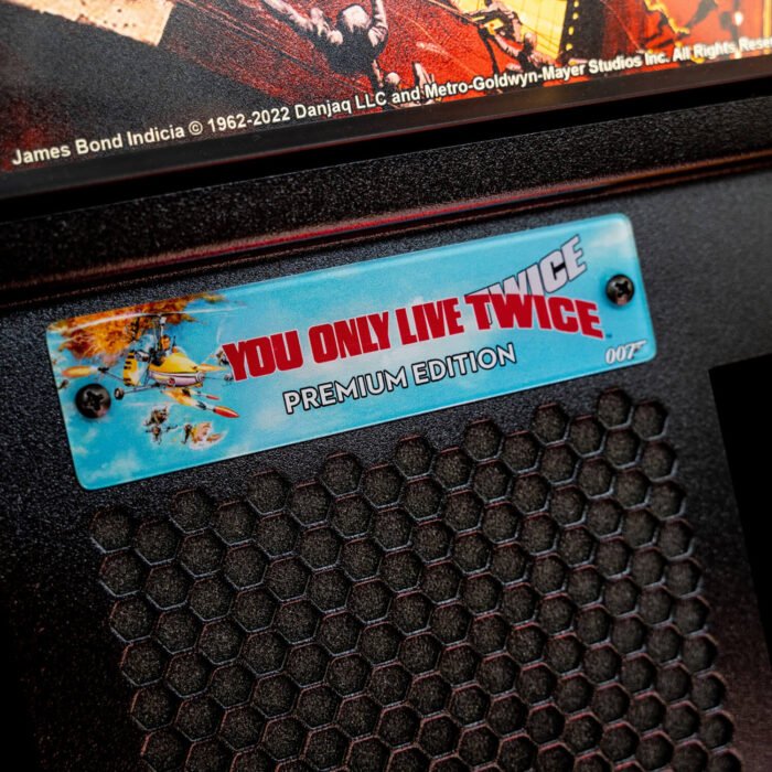 Stern James Bond 007 Premium Pinball Machine - Image 7