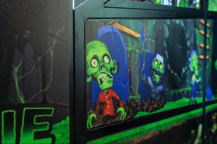 Really Big Crane | Zombie Jam | 42-inch Video Screen | Basketball Arcade Game - Image 8