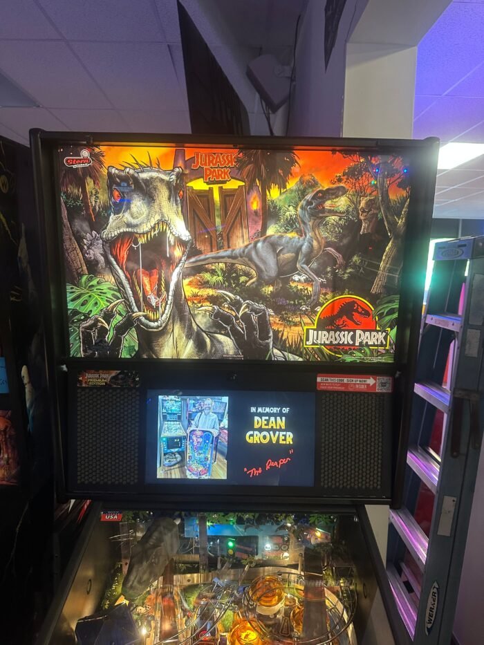 Stern Pinball Jurassic Park Premium Pinball Machine - Image 2