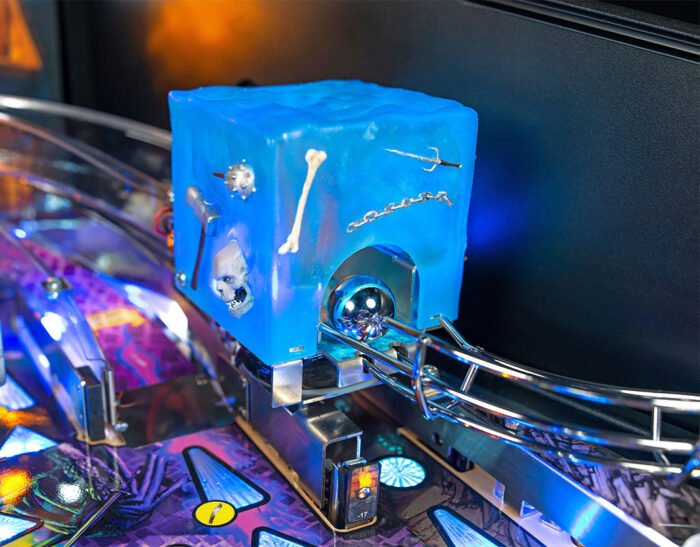 Dungeons & Dragons - The Tyrant's Eye Pro Pinball Machine - Image 4