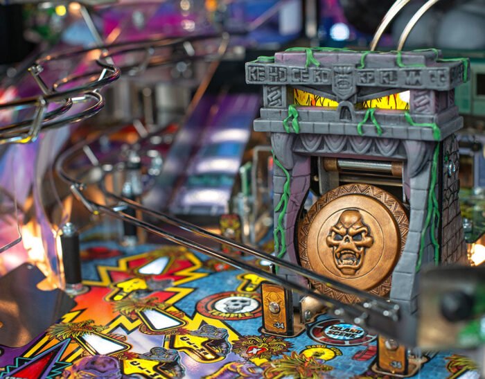 King Kong: Myth of Terror Island Premium Pinball Machine - Image 11