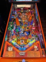 Spooky Pinball Looney Tunes Collectors Edition Pinball Machine - Image 4