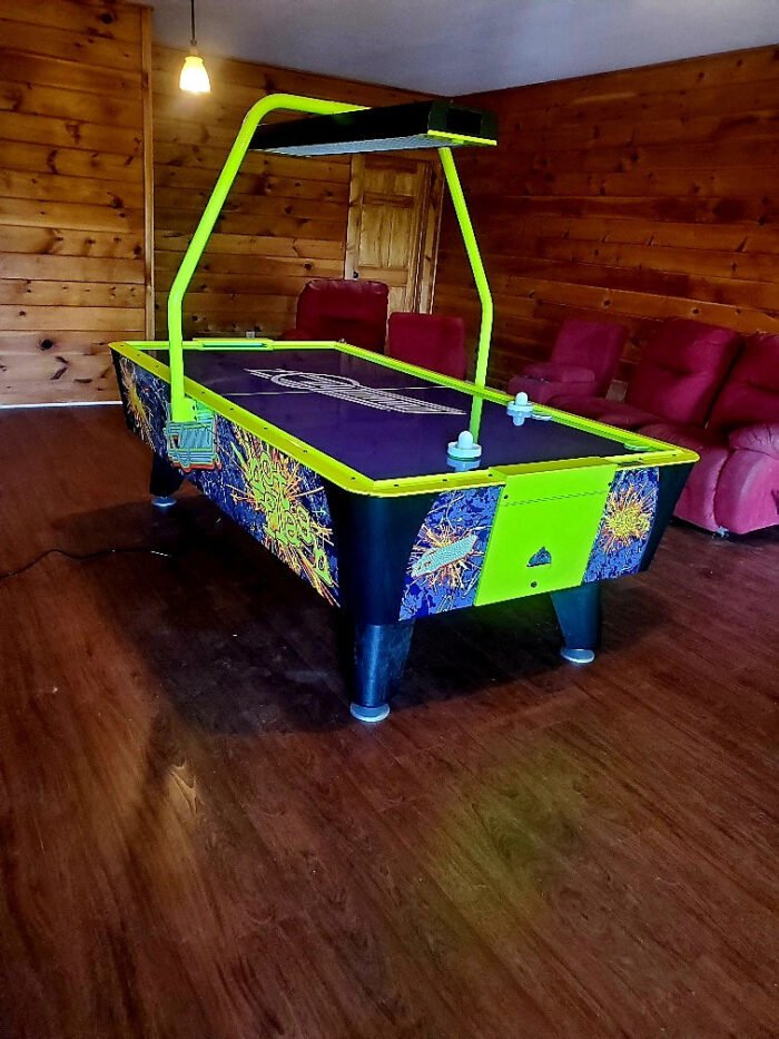 Dynamo 8' Hot Flash II Air Hockey Table - Image 4