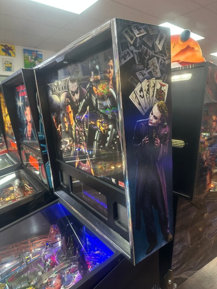 Stern Pinball Batman: The Dark Knight Pinball Machine - Image 4