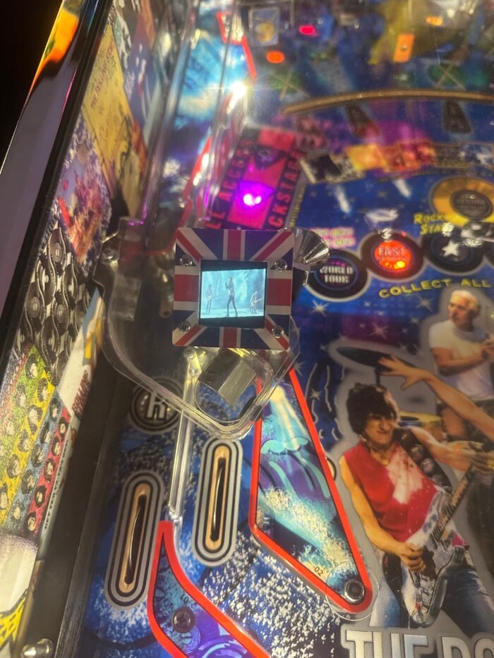 Stern Pinball LOADED The Rolling Stones Limited Edition Pinball Machine - Image 10