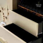 THE MILLIONAIRE VAULT - Image 5
