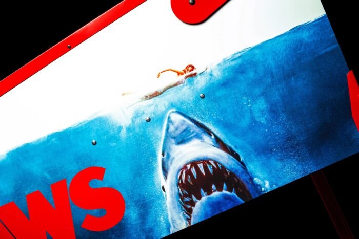 JAWS Pinball Machine Stern Pro Premium LE - Image 9