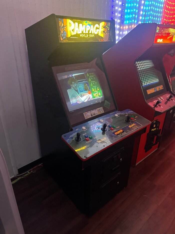 Rampage World Tour Upright Arcade Game - Image 2