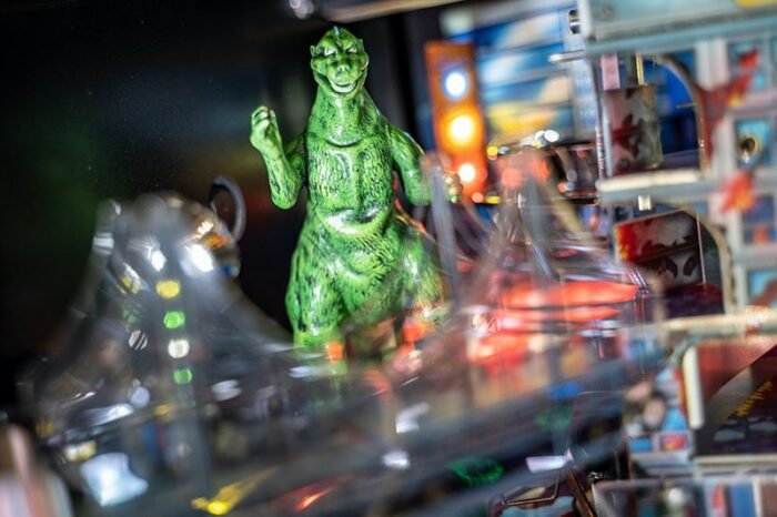 Godzilla Premium Pinball Machine - Image 6