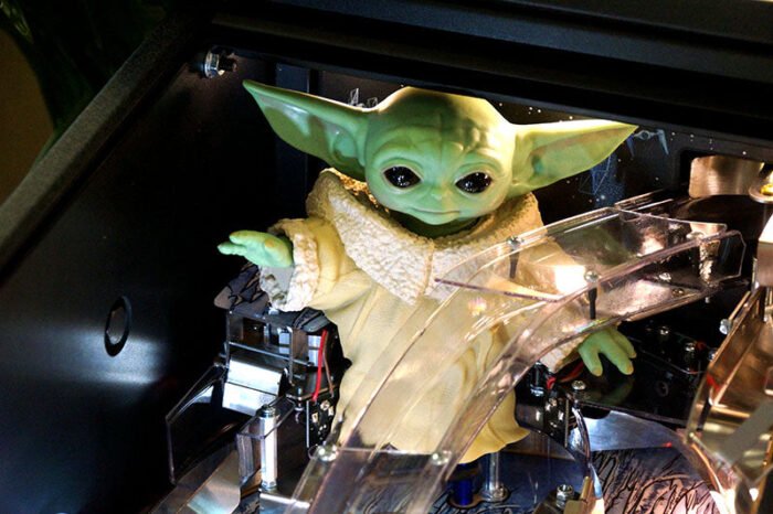 The Mandalorian Premium Pinball Machine - Image 10