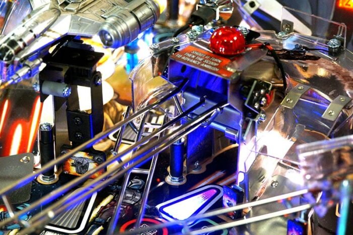 The Mandalorian Premium Pinball Machine - Image 18