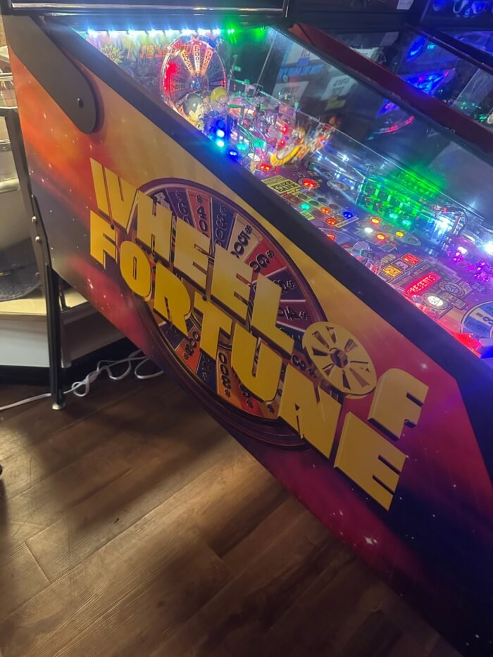 Stern Pinball Wheel of Fortune Pinball Machine - Image 5