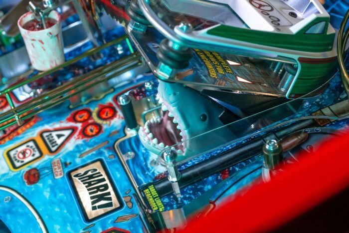 JAWS Pinball Machine Stern Pro Premium LE - Image 10