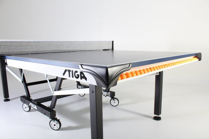 Stiga STS 420 Table Tennis Table - Image 4