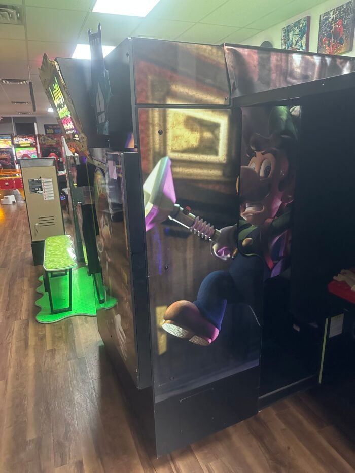 SEGA Luigi's Mansion Arcade Game - Image 4