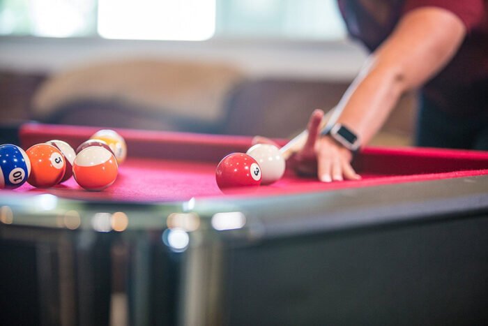 Mizerak 8' Donovan II Billiard Table - Image 4