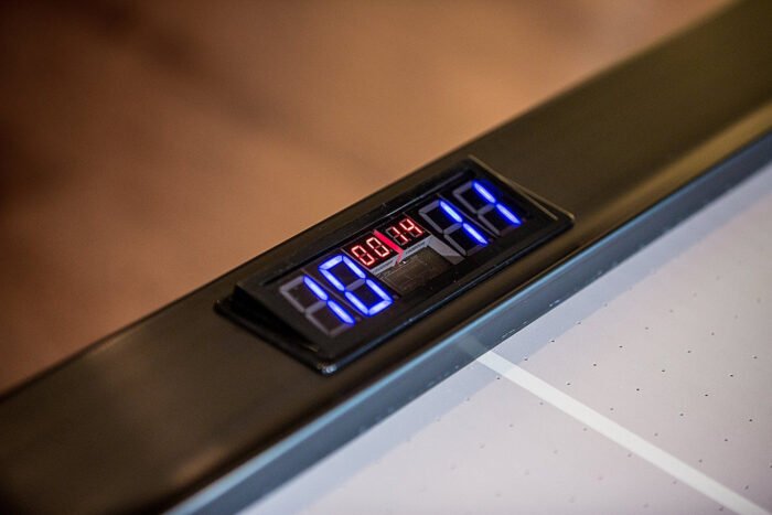 Atomic AH800 8' Air Hockey Table - Image 10