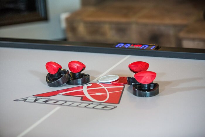 Atomic AH800 8' Air Hockey Table - Image 9