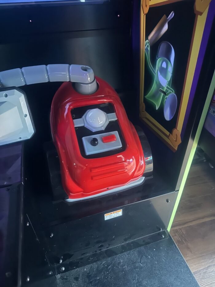 SEGA Luigi's Mansion Arcade Game - Image 6