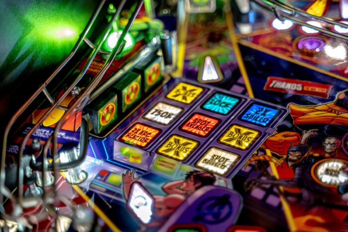 THE AVENGERS by Stern Pinball - Image 4