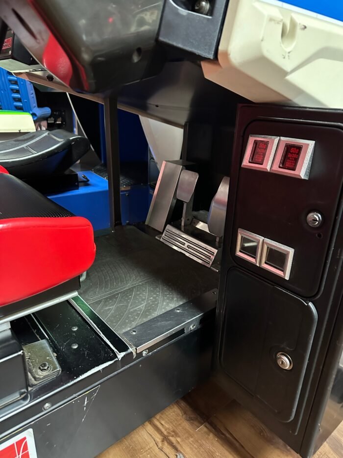 SEGA Emergency Call Ambulance Arcade Game - Image 6