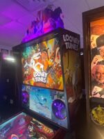 Spooky Pinball Looney Tunes Collectors Edition Pinball Machine - Image 6