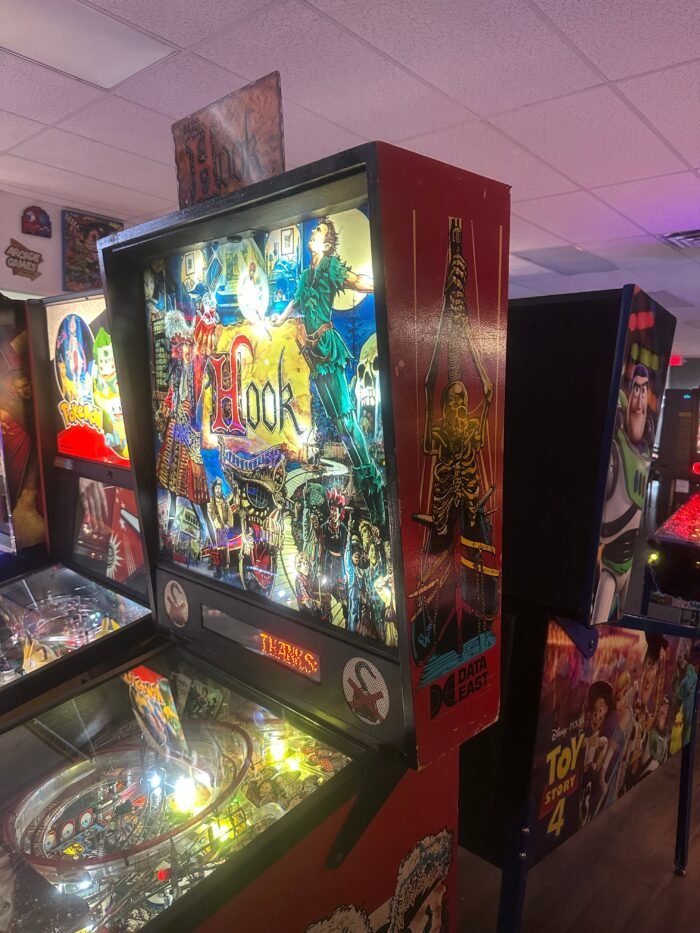 Data East Hook Pinball Machine - Image 7