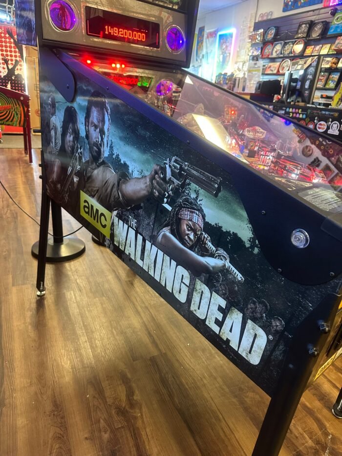 Stern Pinball LOADED The Walking Dead Premium Pinball - Image 12