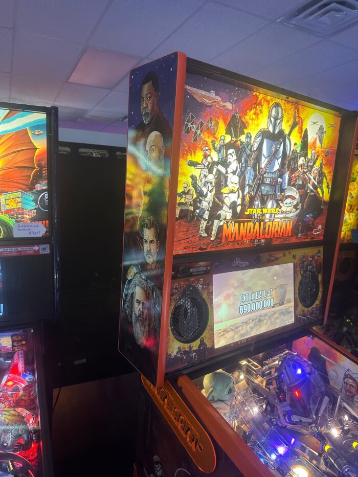 Stern Pinball LOADED The Mandalorian Premium Pinball Machine - Image 18