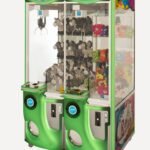 E-Claw 600 2-Player Crane Machine