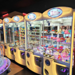 E-Claw 900 2-Player Crane Machine - Image 4
