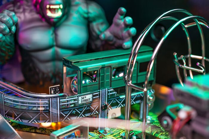 King Kong: Myth of Terror Island Premuim Stern Pinball - Image 21