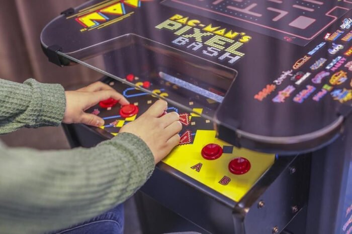 Namco PacMan Pixel Bash Cocktail Home - Image 5
