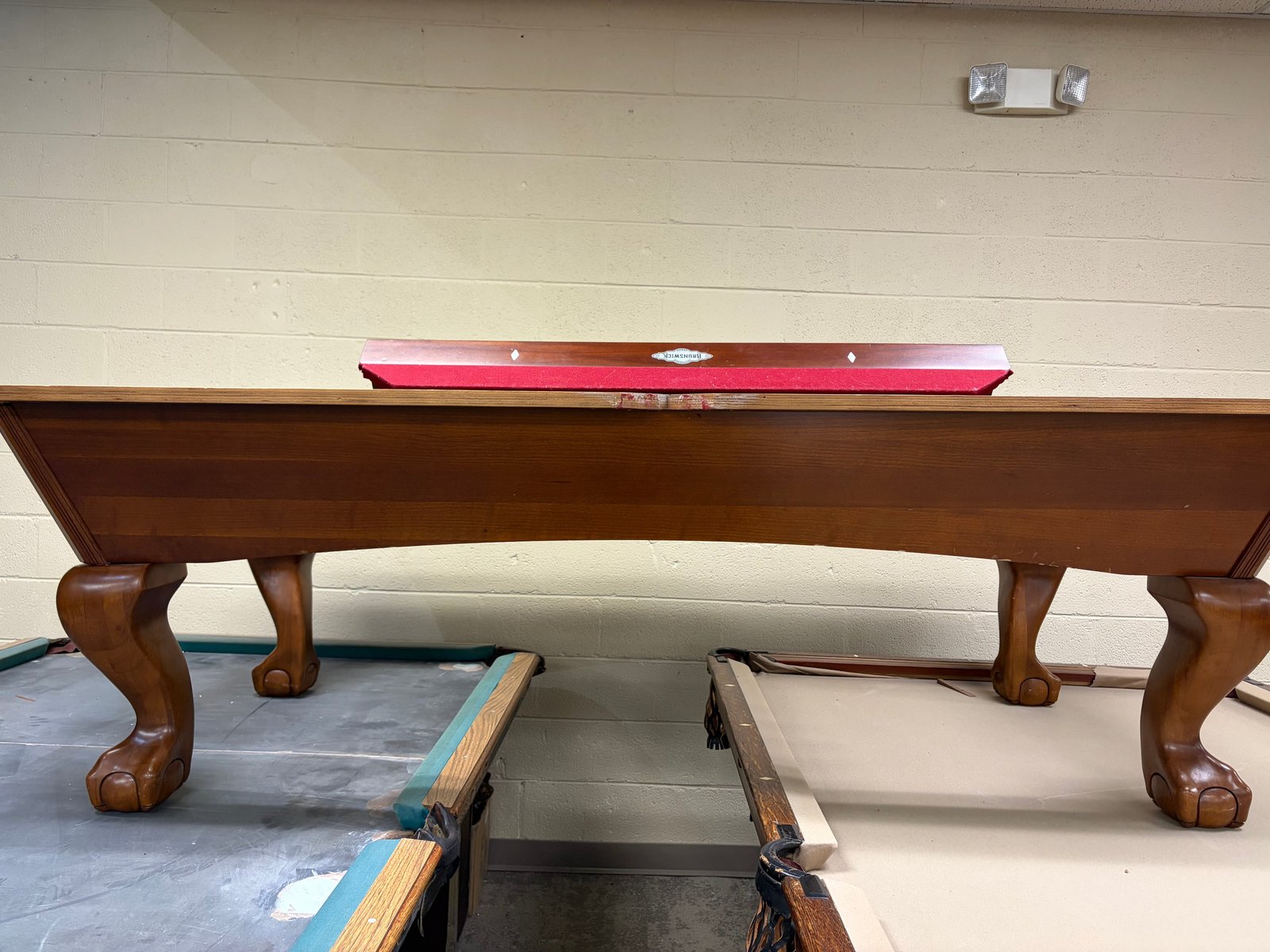 IMG_1371 Pre-Owned 8' Brunswick Tremont Pool Table - Image 1