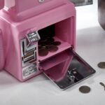 Ryan Bros. American Retro 1950's Payphone with Coin Bank - Pink - Image 3