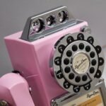 Ryan Bros. American Retro 1950's Payphone with Coin Bank - Pink - Image 9
