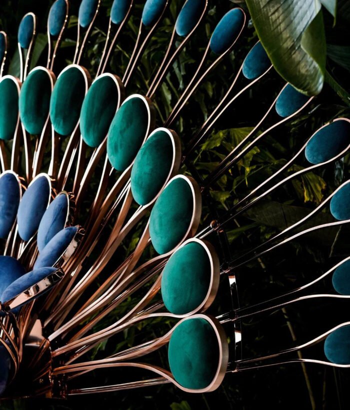 THE PEACOCK CREST THRONE - Image 7