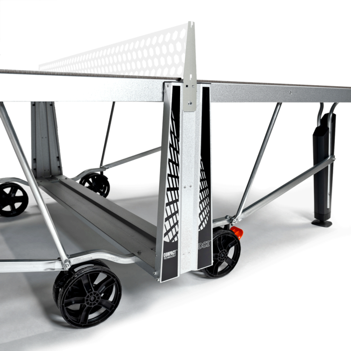 Cornilleau 540M Outdoor Table Tennis Table - Image 8