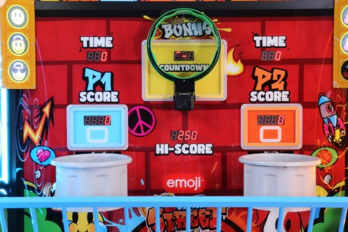 Unis Emoji Slam Street - Image 3