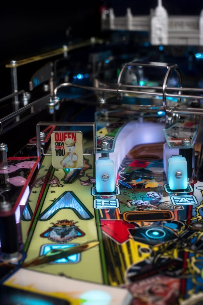 Queen Pinball Machine - Champions Edition - Image 5