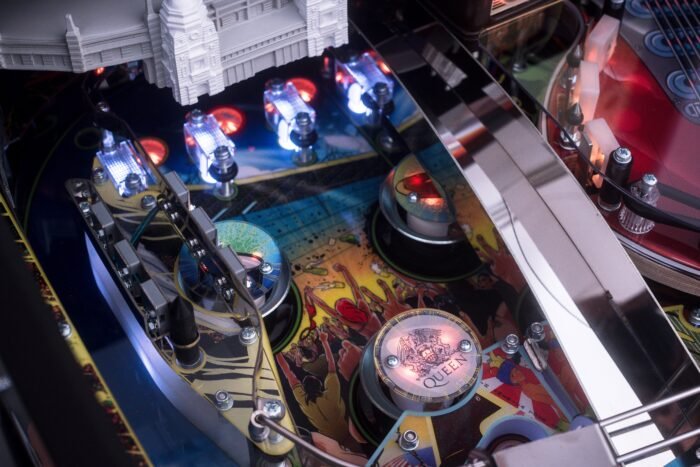 Queen Pinball Machine - Rhapsody Edition - Image 6
