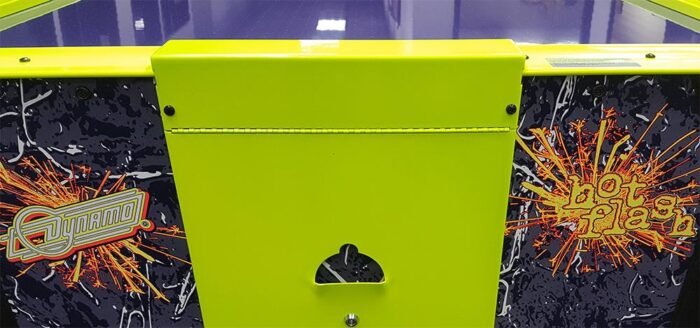 Dynamo 8' Hot Flash II Air Hockey Table (Coin) - Image 3